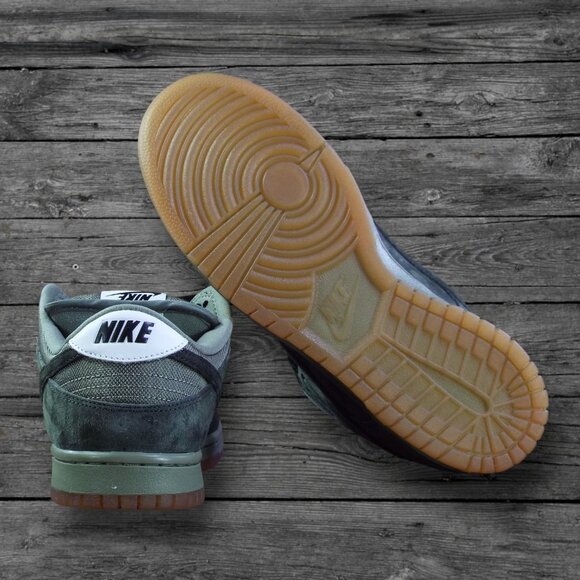 Nike SB Dunk Low Pro B Shoes / Sequoia Green (BRAND NEW) - Picture 4 of 5